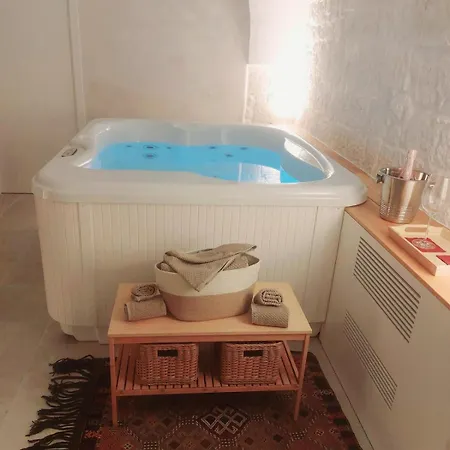 Pietra Chiara - Jacuzzi & Relax